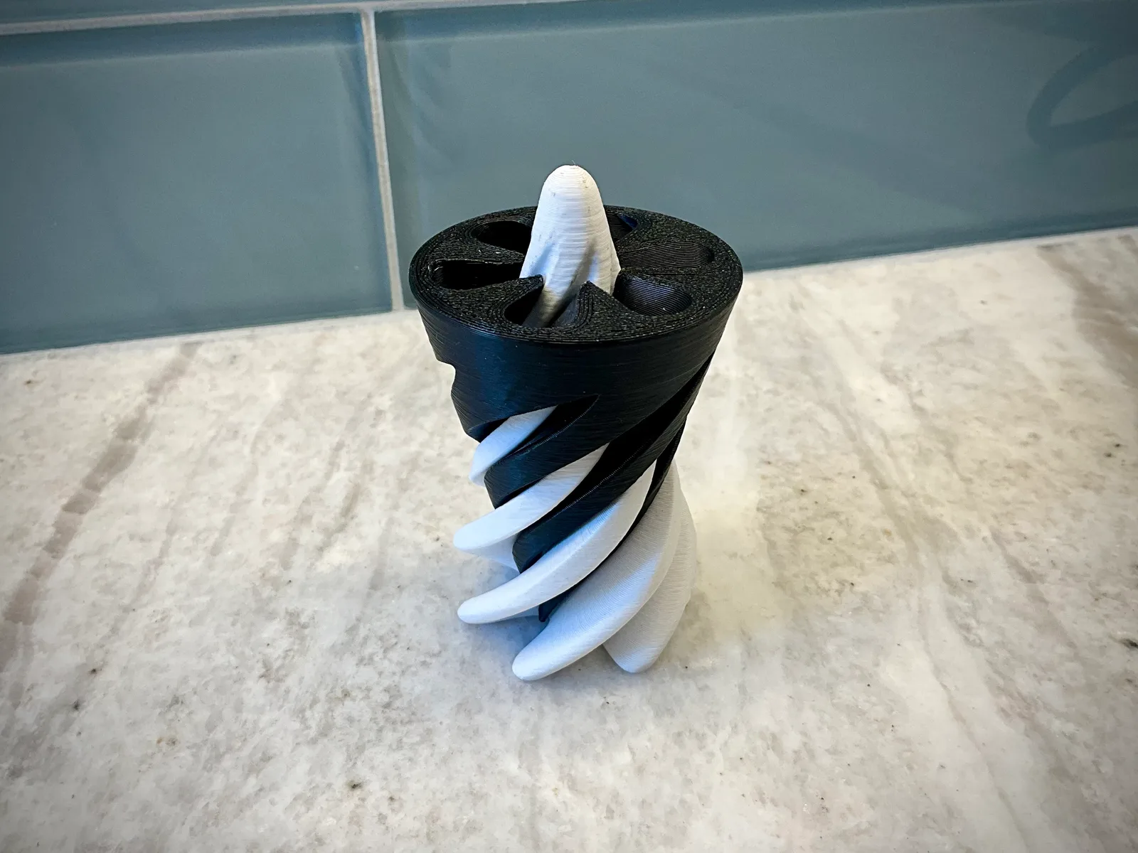Ultra Durable Cone Fidget Passthrough Spiral Toy – Ansicht 2